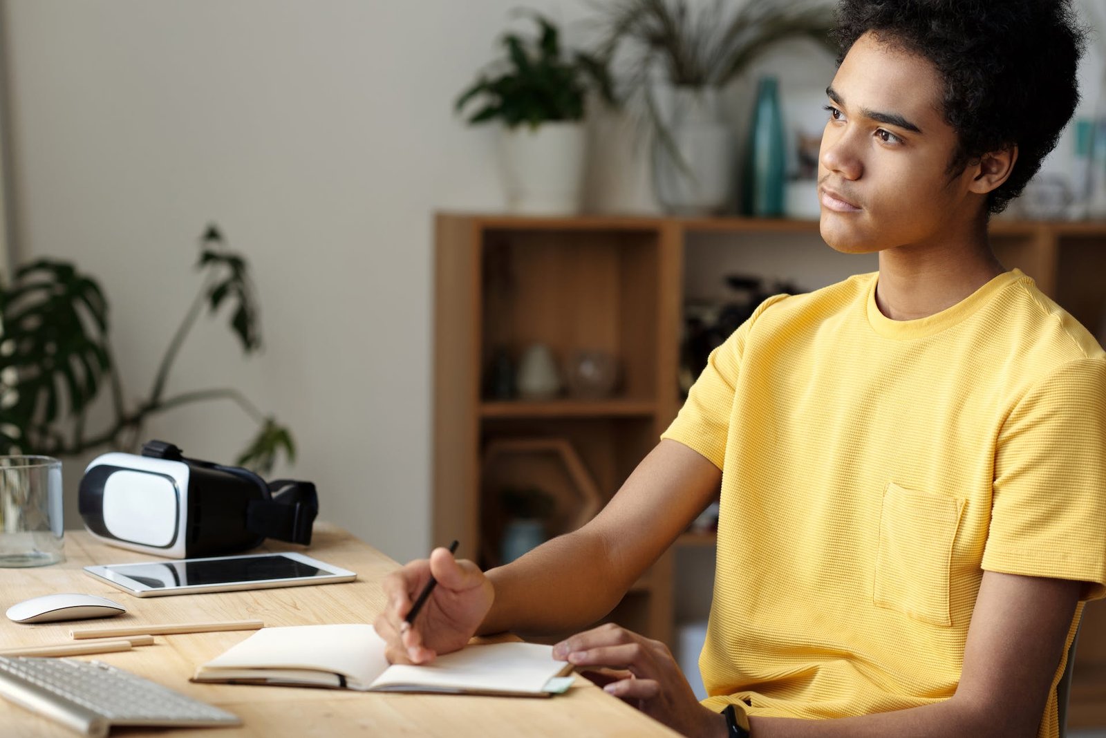 Mastering the Elevator Pitch: How to Confidently Answer “What Do You Do?”