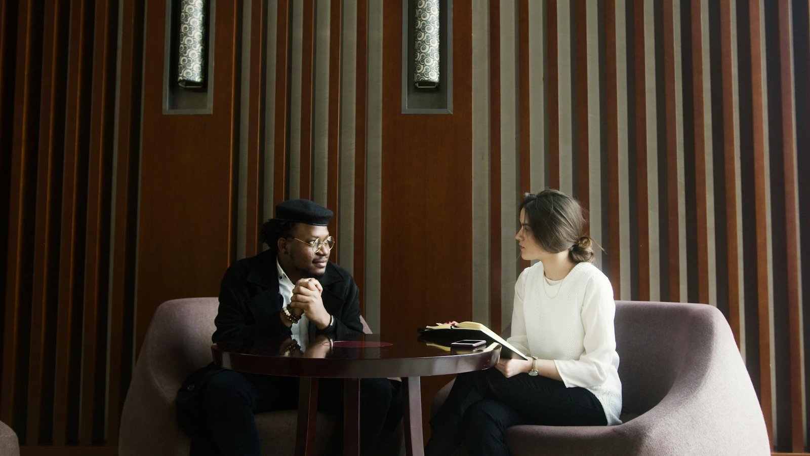 Finding Transformational Mentors: A Guide to Building Life-Changing Relationships
