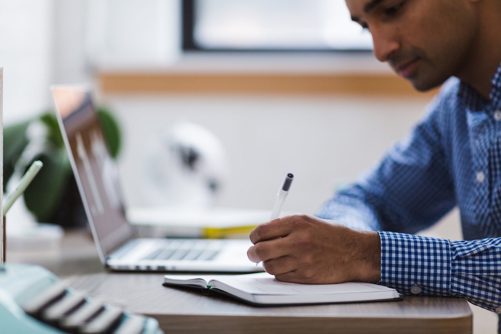 Your Personal Brand Starts With the Story You Tell Yourself