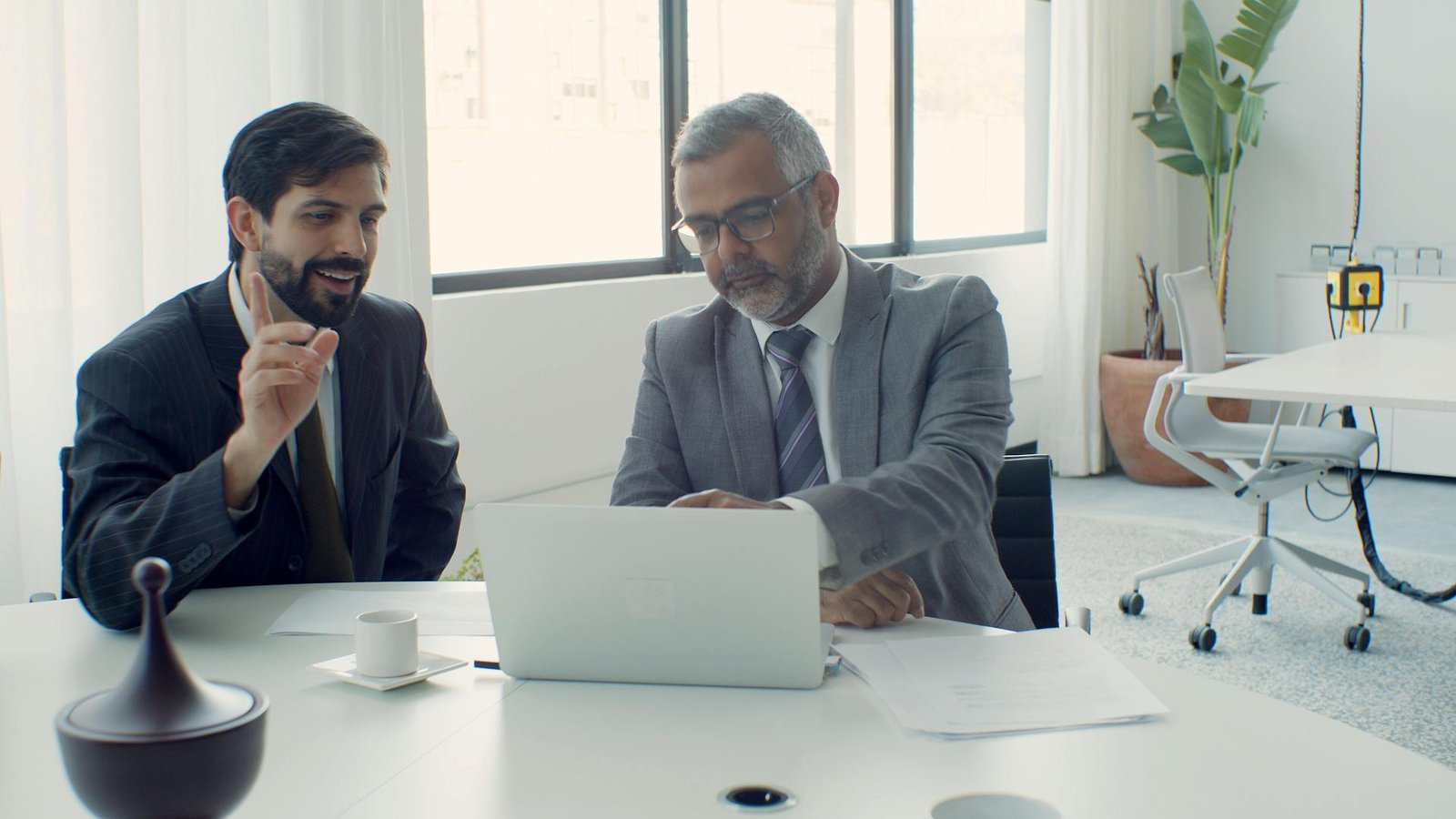 How to Talk to a Recruiter To Find a New Job
