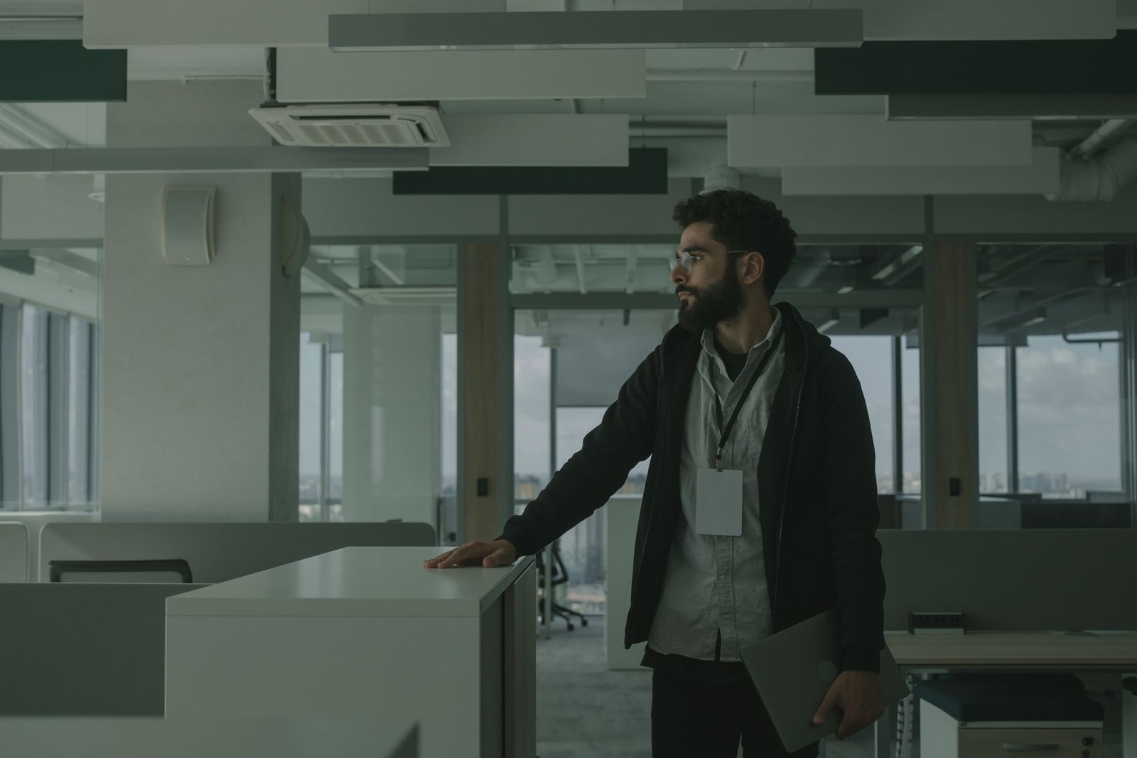 Should I Tell My Boss I’m Looking for Another Job?